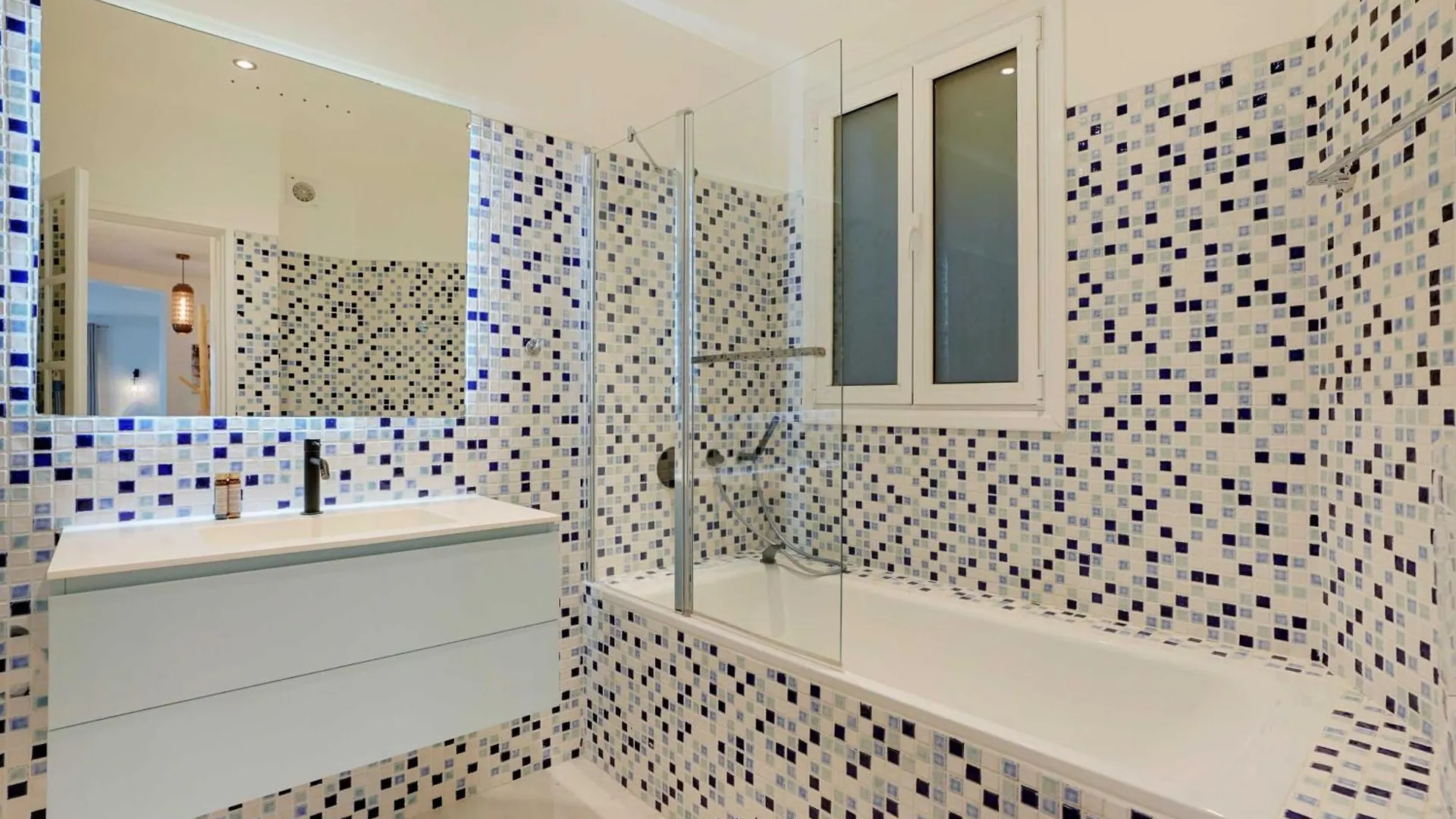 Cosy Apartment - 2Br-6P - Saint-Germain-Des-Pres Parigi